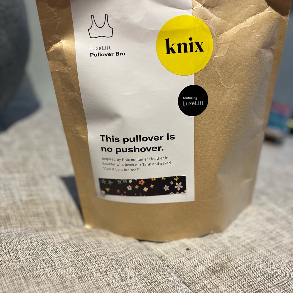 NWT floral knix bra